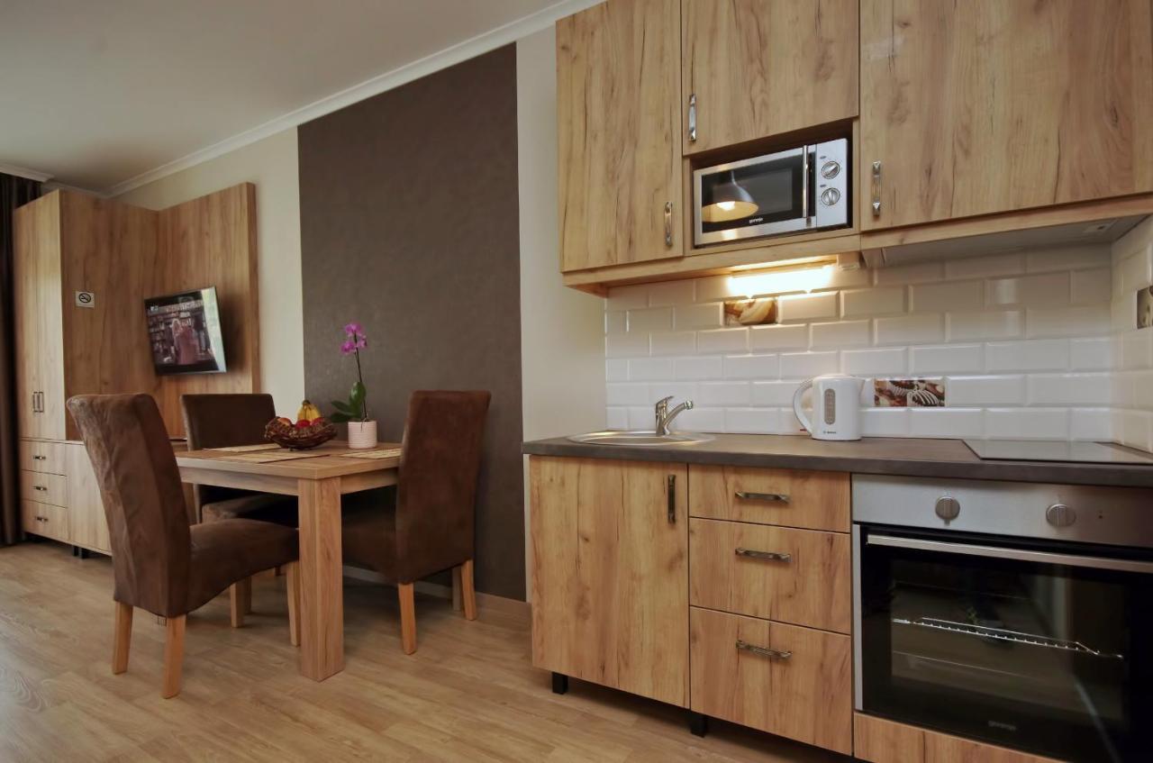 Almasy Apartmanhaz גיולה מראה חיצוני תמונה